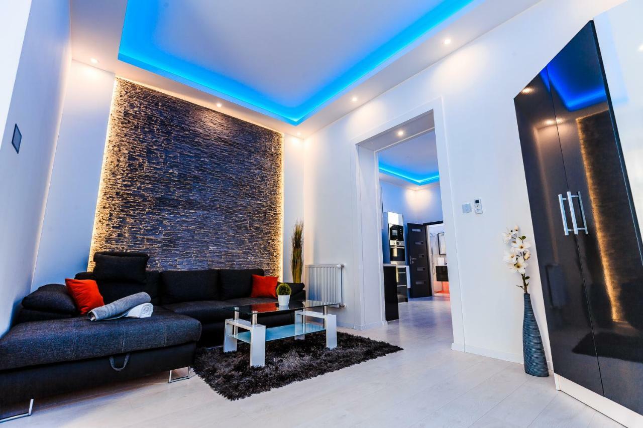 סגד Luxury Smart Apartments מראה חיצוני תמונה